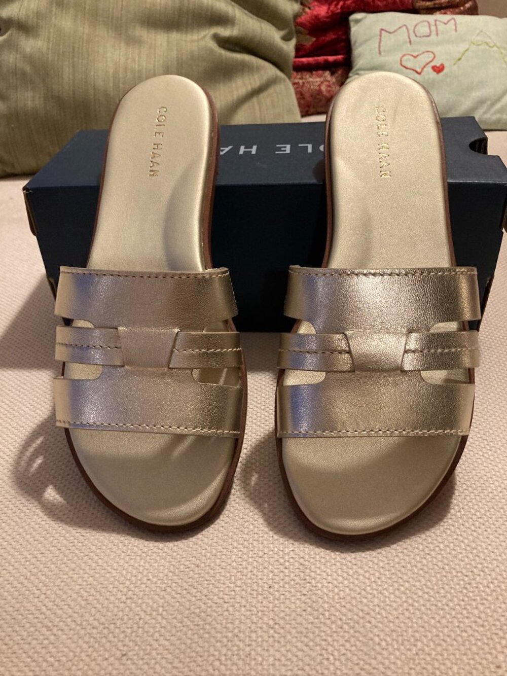 Cole Haan Flynn Slotted Slide Sandals 8 • Soft Gold Leather Slip-On NEW! - Picture 2 of 7